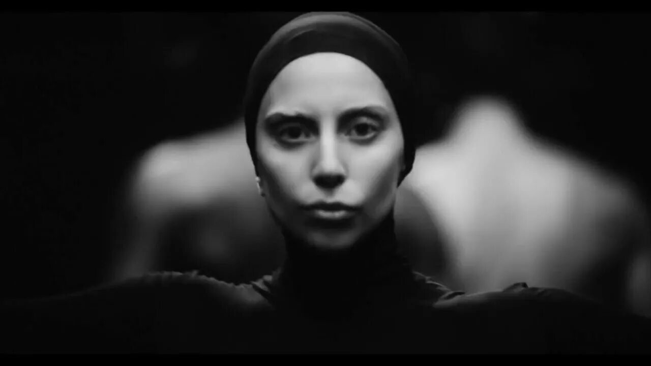 Applause speed. Леди гага аплаус. леди гага американская история ужасов. applause lady gaga album. актриса от бога.