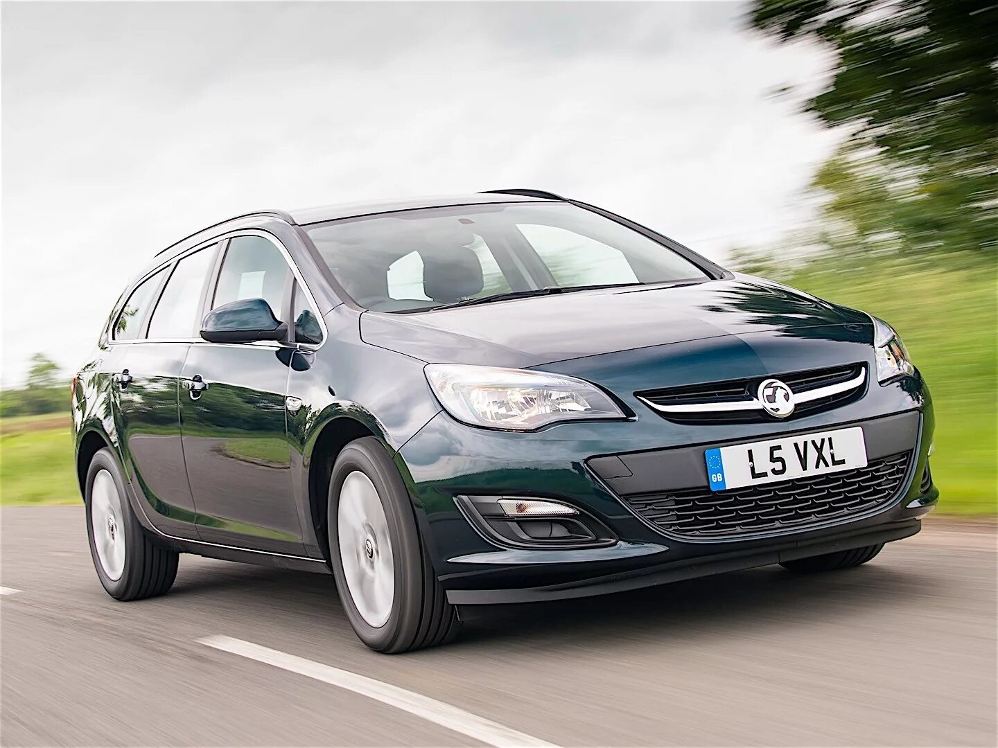 Opel vauxhall. Opel Astra j Vauxhall. Opel Vauxhall Astra. Opel Astra g Vauxhall. Opel Astra Sports Tourer 2012.