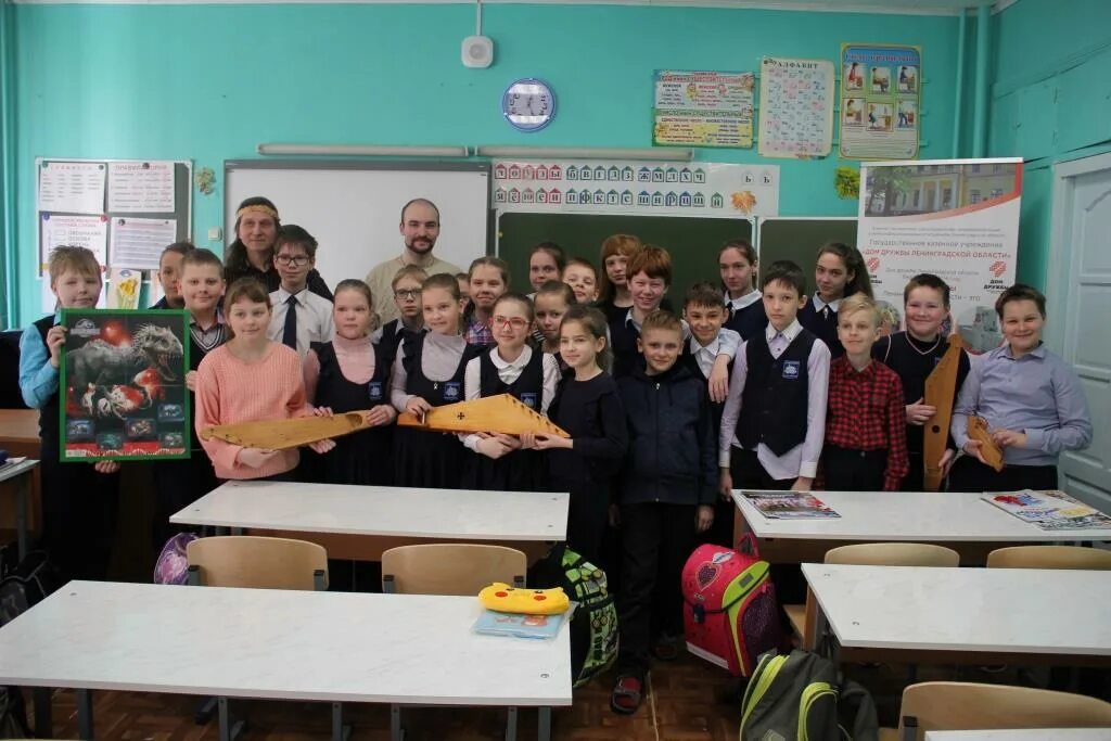 иванов никита кириши моу гимназия. моу гимназия г кириши учителя. гимназия кириши герб. гимназия 4 кириши. 7 школа кириши.