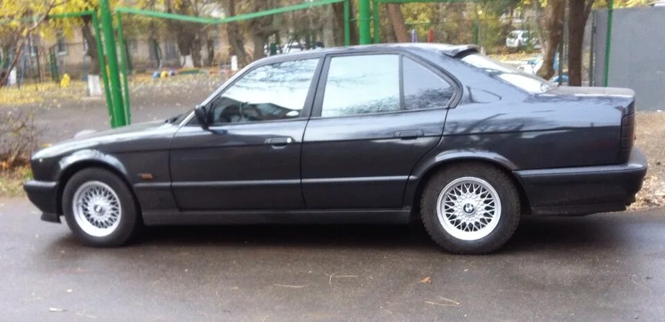 Е 15 5. 5 Стиль r15 e34. BMW e34 r15. E34 r15. Е34 5 стиль р15.