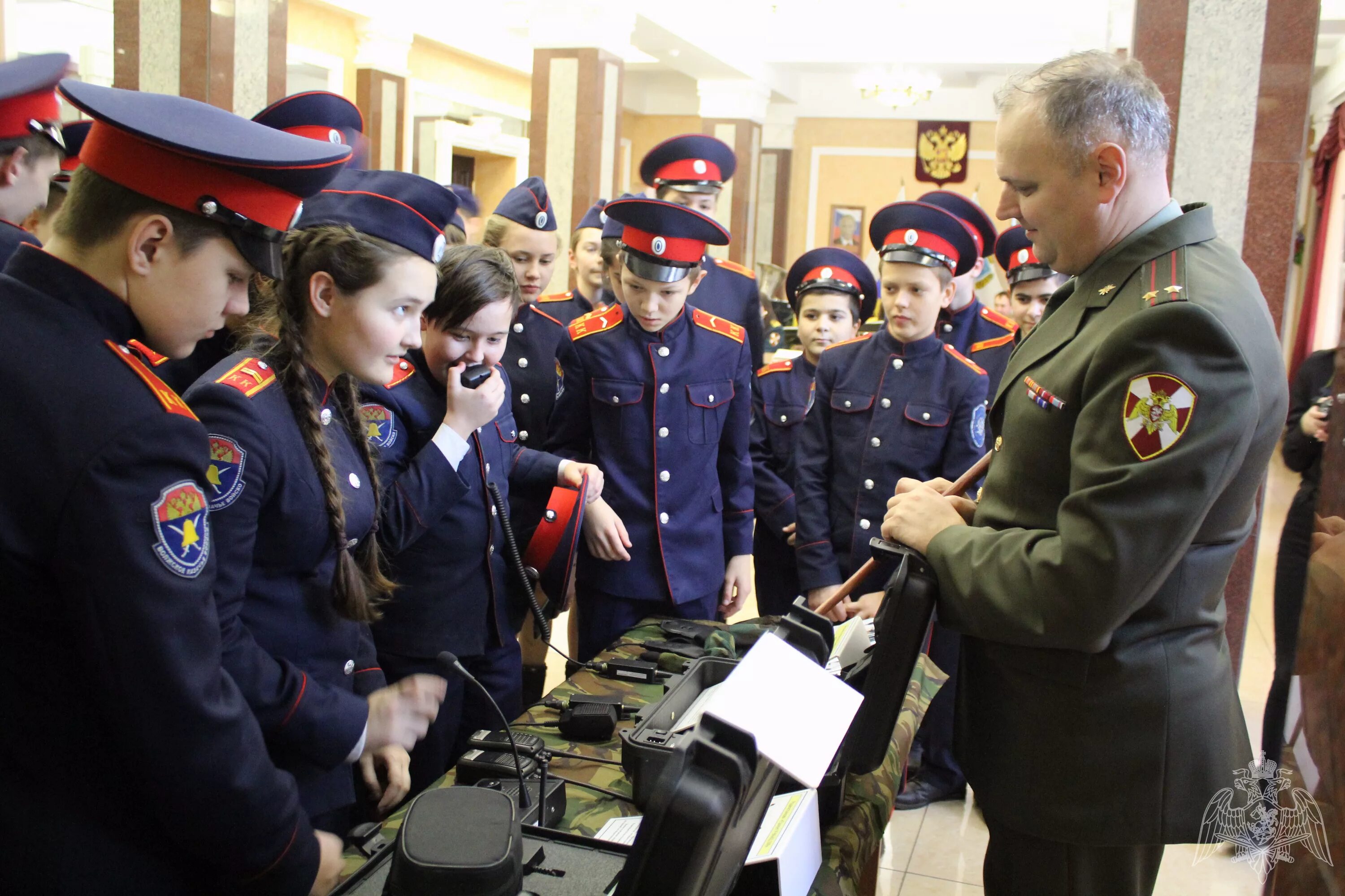 Росгвардия королев. Саратовский институт ВНГ. Саратовский военный институт войск национальной гвардии. Институт Росгвардии Саратов. Саратовский Краснознаменный военный институт Росгвардии.