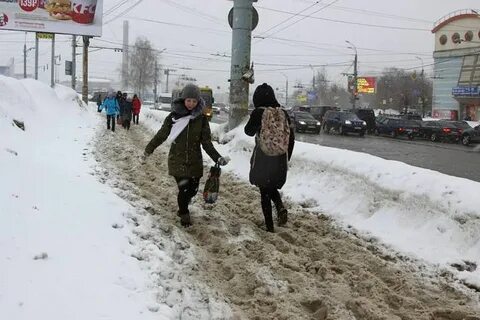 Зимой на улице металл на ощупь