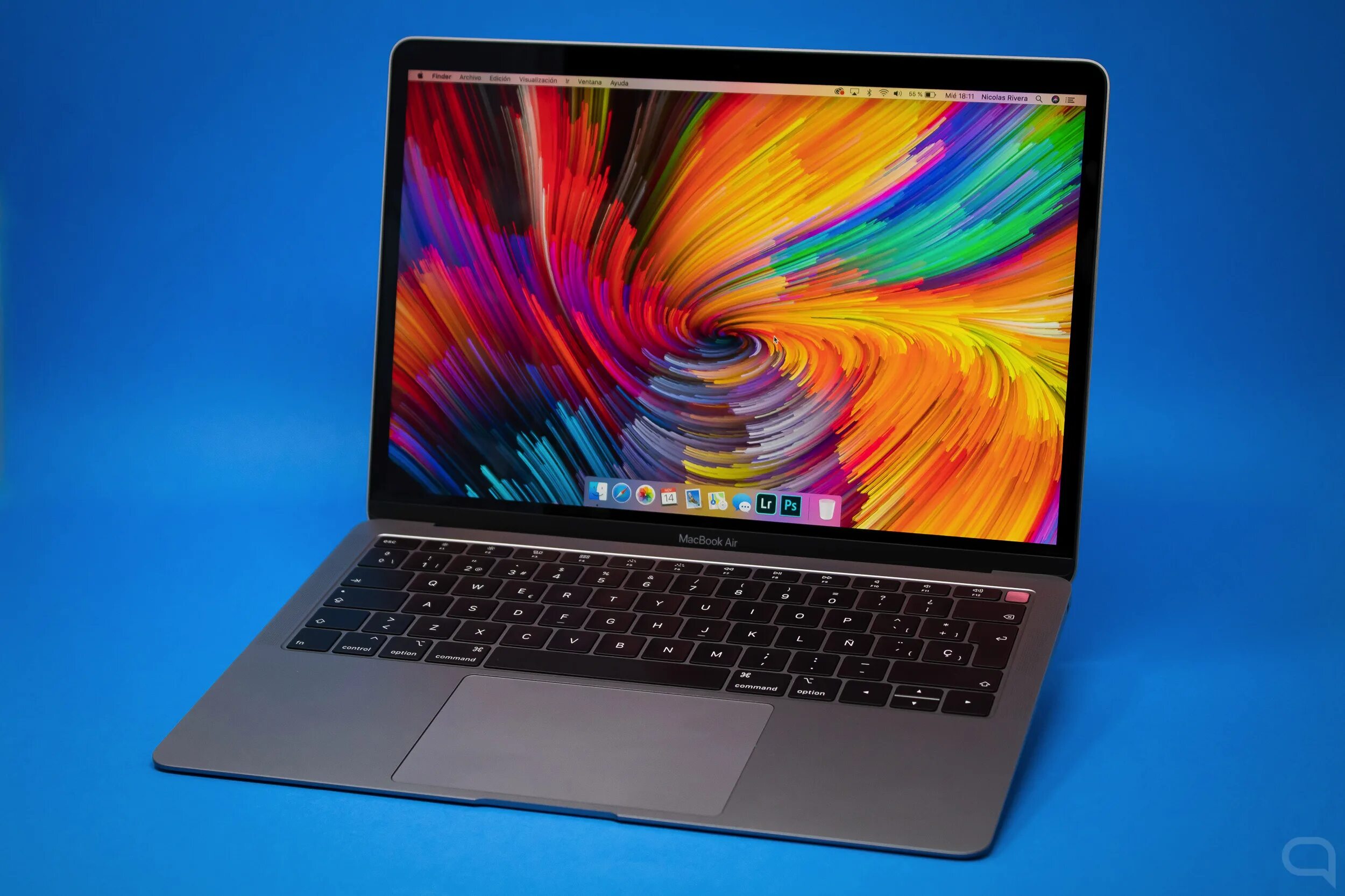 Apple MACBOOK Air 2019 Порты. Apple noutbuklari. Какие выпускались макбуки. Windows 10 Arm на макбук отзывы.