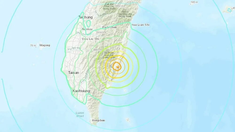 Тайвань землетрясение тайланд. Землетрясение на Тайване 1999. Магнитуда землетрясения. На Тайване произошло землетрясение магнитудой. Землетрясение и ЦУНАМИ.