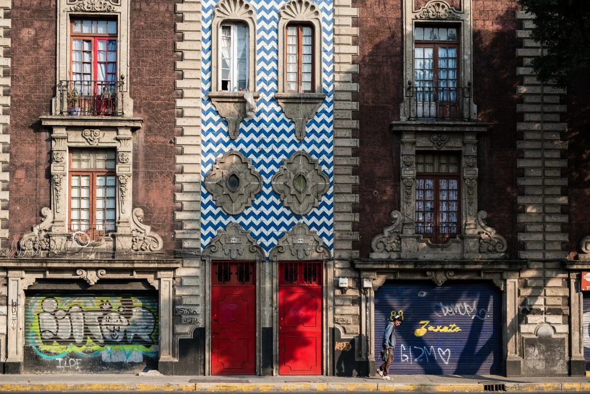 Streets windows