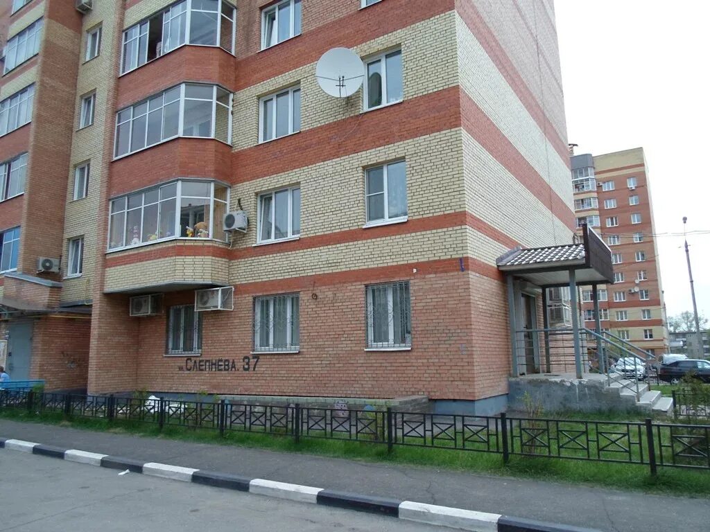 Квартиру ярославская улица. Квартиры в ярославле. Забронировать квартиру. Чайковского 26 ярославль. Мануфактурная 14 ярославль фото дома.