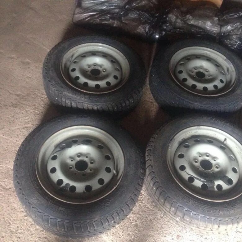 Низкопрофильная резина r14 размеры. Р14 175 65 х98. Шина диски р14. Ваз 2115 на колесах 185/60. Р14 185 60 штампы.