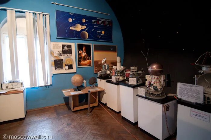музей циолковского в калуге. центральный дом-музей авиации и космонавтики. дом музей космонавтики. центральный дом авиации и космонавтики (ул. проспект мира 111 музей космонавтики.