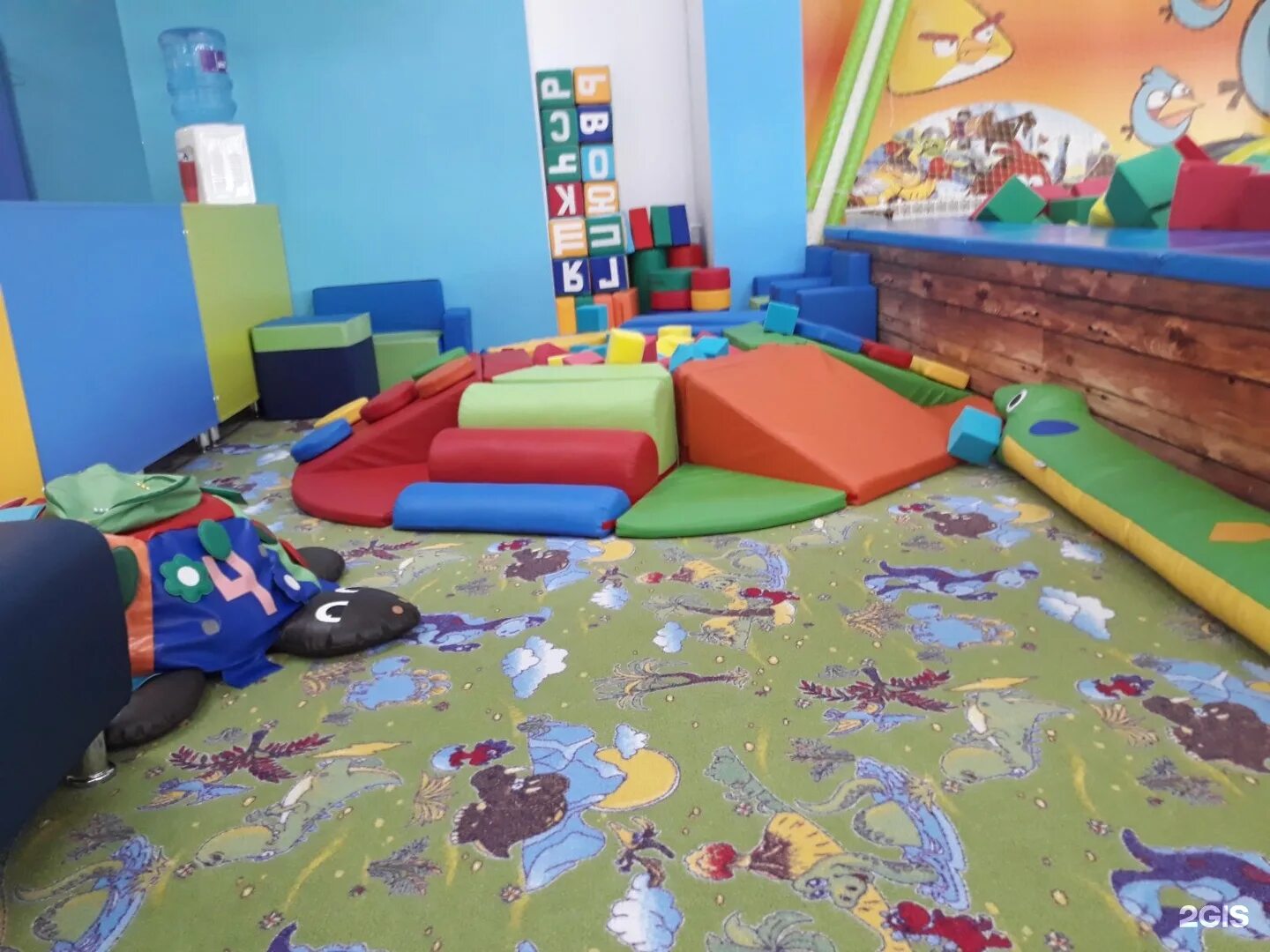 Братск ребенок. 64 садик братск. Развлекательные центры в братске. Братск ребенок. Братская детская игровая площадка.