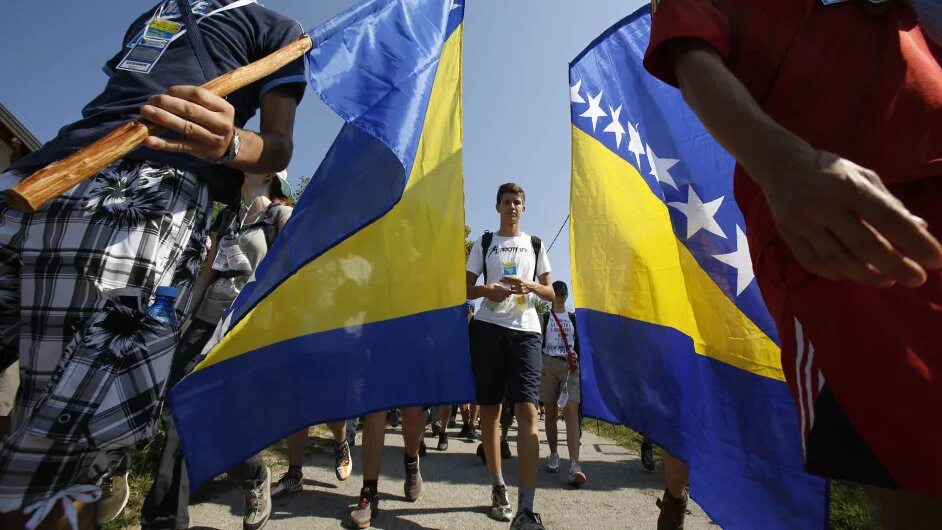 Босния и герцеговина монархия. Босния и герцеговина ес. Республика сербская и сербия. Националистическая босния и герцеговина. Армия республики босния и герцеговина 1992.