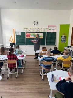 Нова скул