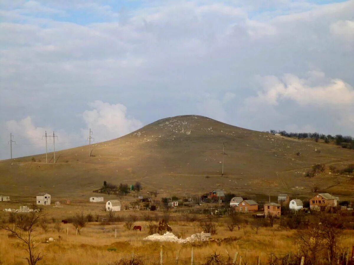 Курган Куль оба Керчь. Скифский Курган Куль-оба. Царский Курган Керчь. Раскопки Кургана Куль-оба.