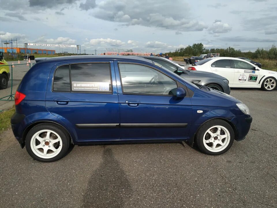 Хендай гетц под. Hyundai getz r15. hyundai getz 10. хендай гетц 1.4. hyundai getz 1.0.