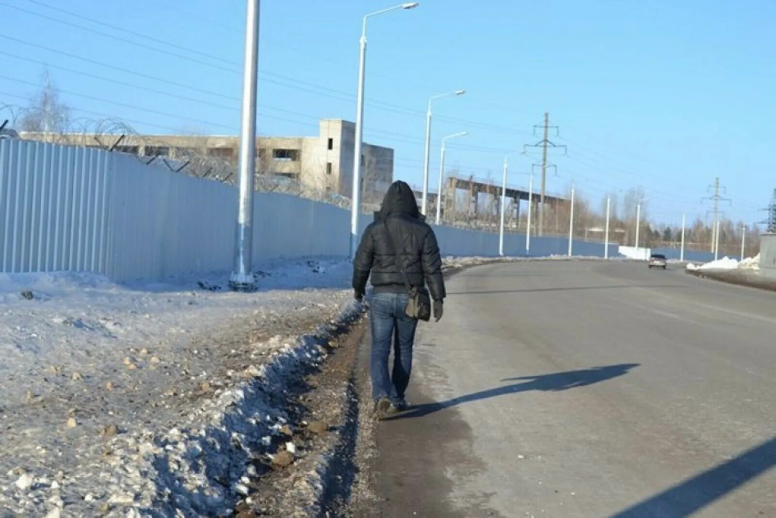 Люди обочины