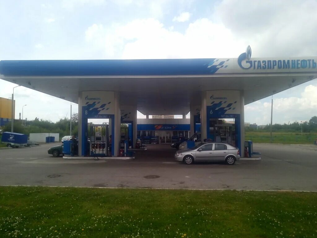 Азс газпромнефть n100. Газпромнефть азс санкт петербург. Азс газпромнефть. Лахтинский проспект газпромнефть санкт-петербург. Новая азс газпромнефть.
