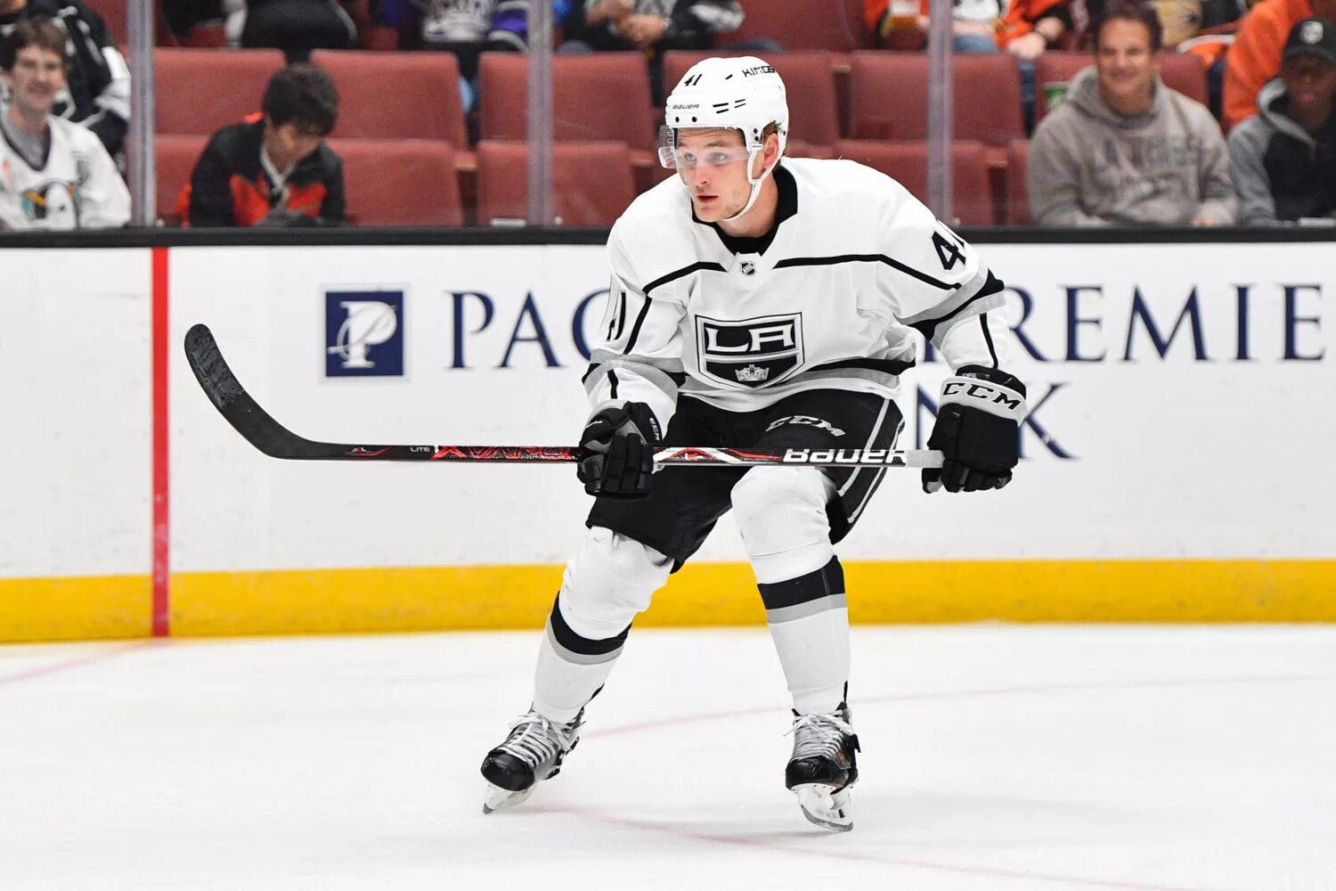 Башкиров хоккеист салават юлаев. Шелдон ремпал хоккеист. Ремпал хоккеист. Шелдон ремпал салават юлаев. Шелдон ремпал хоккеист.