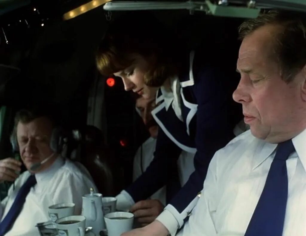 "экипаж" александра митты. Экипаж фильм 1979 филатов. Экипаж с филатовым. Митта экипаж 1979. Экипаж советский фильм 1979.