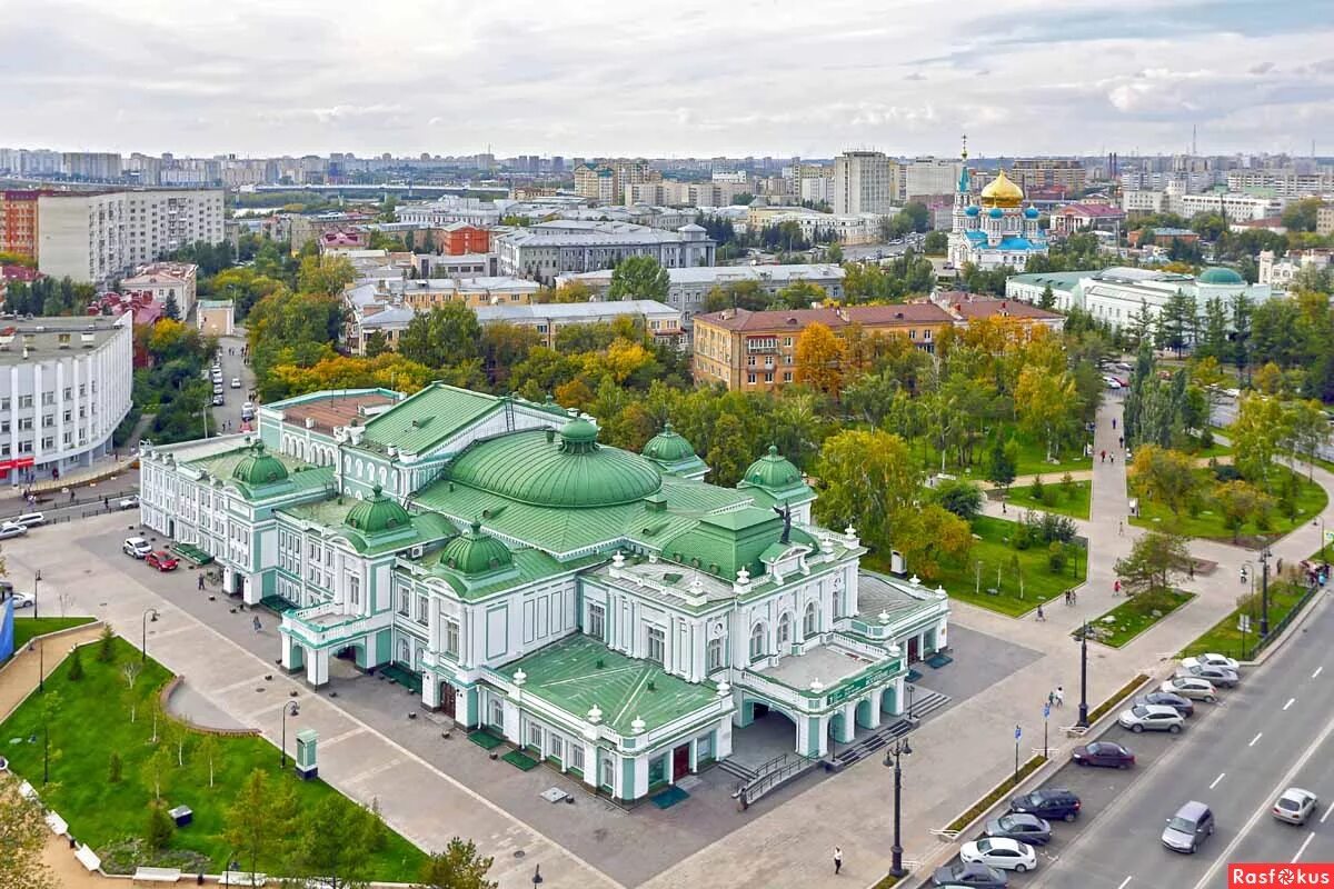 Драматический театр Омск. Омск центр города. Омский Академический театр драмы достопримечательности Омска. Ленина Омск драмтеатр с высоты. Театры омск сегодня