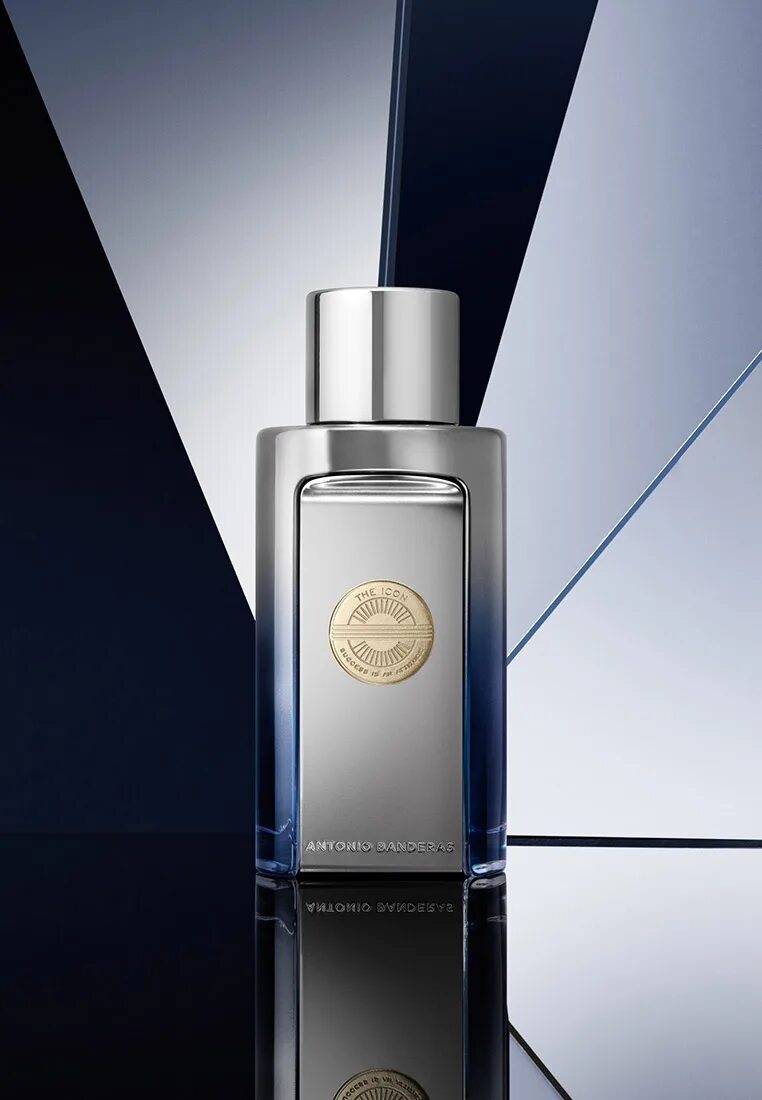 Antonio banderas elixir. Антонио бандерас айкон эликсир. парфюмерная вода антонио бандерас для мужчин айкон. antonio banderas the icon elixir. антонио бандерас icon.