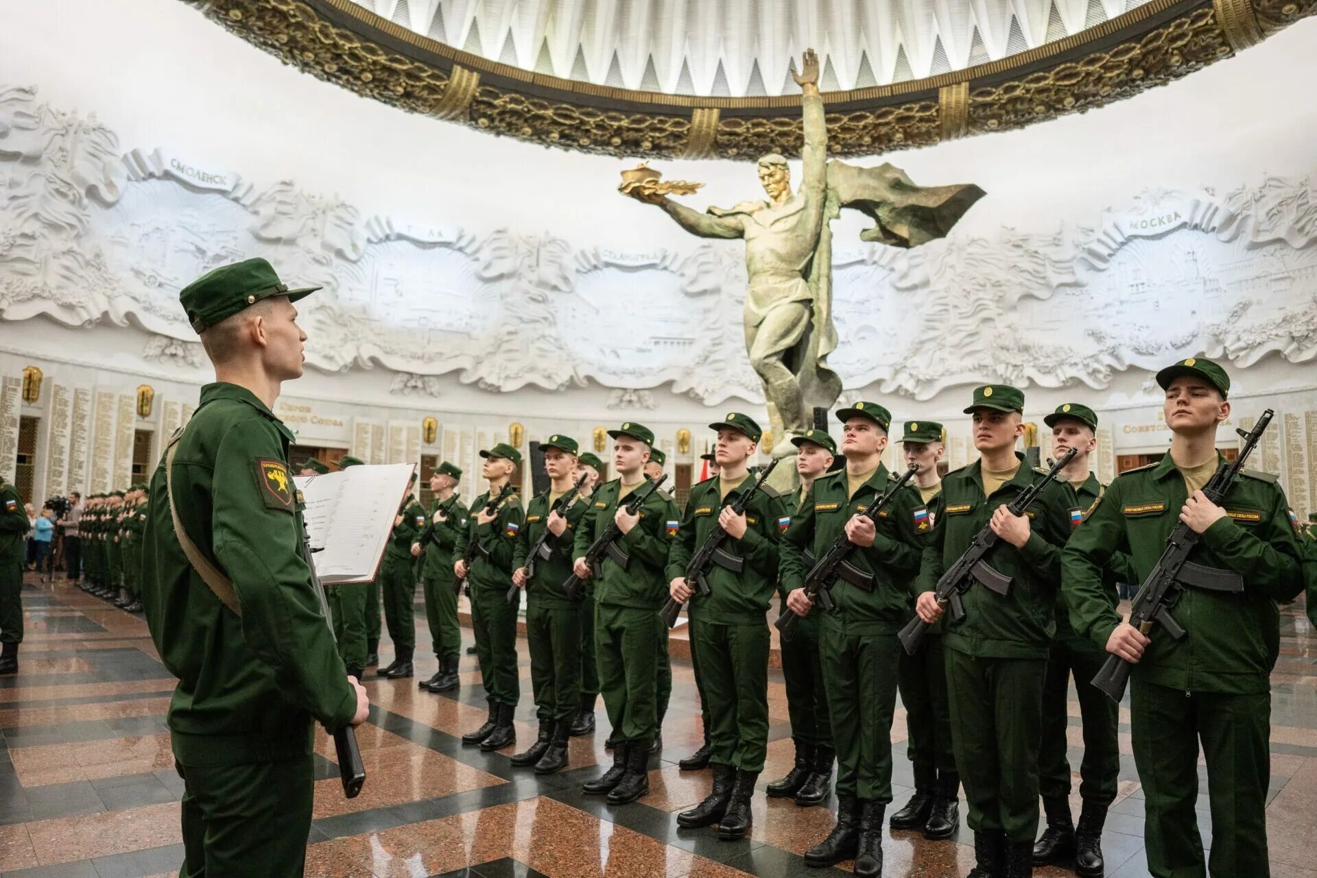 154 Преображенский полк присяга. Преображенский полк присяга 2023. 154 Комендантский Преображенский полк. Присяга президентский полк 2023. Россия 20 декабря 2023