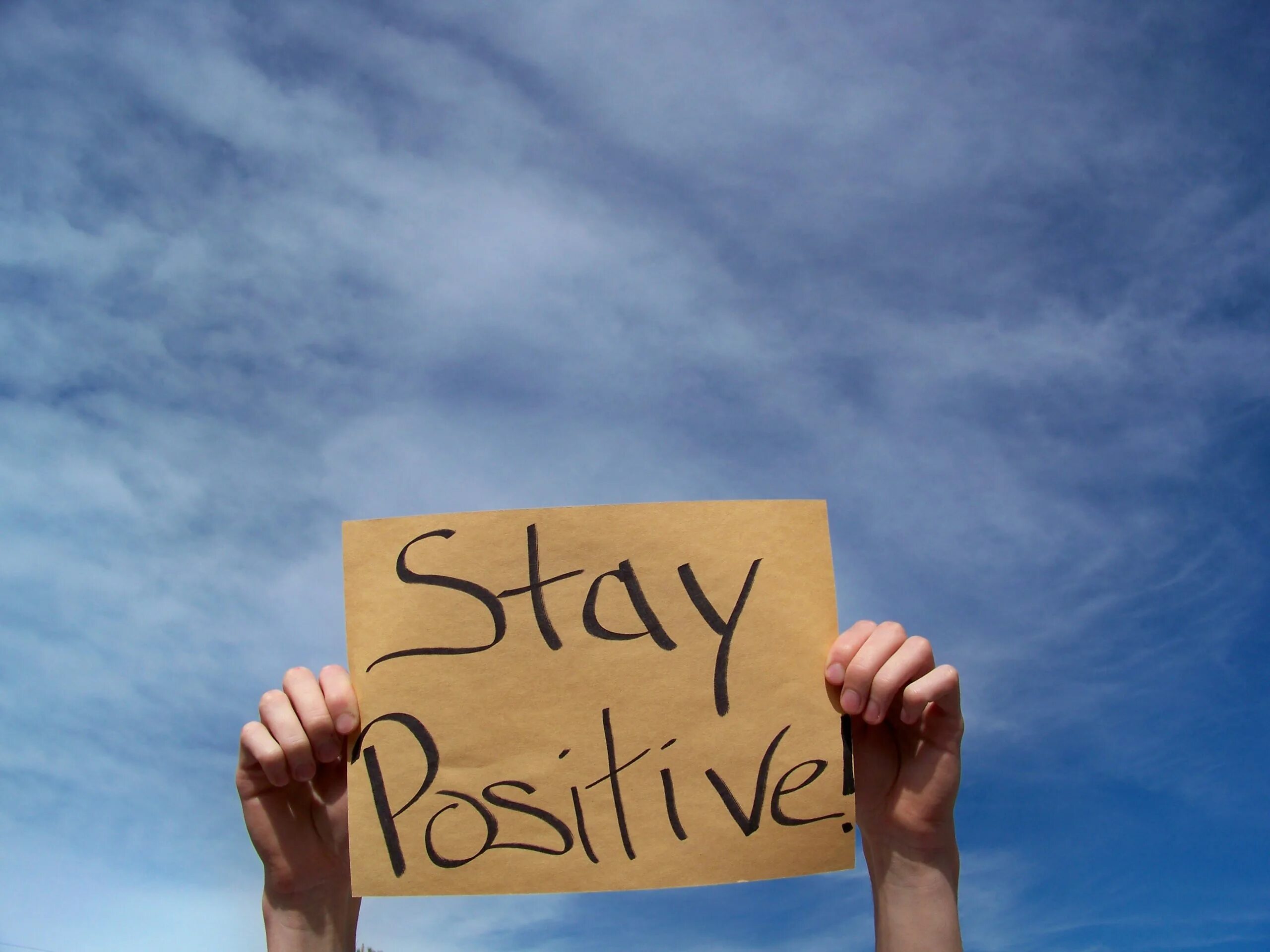 Positive картинки. Think positive картинки. Stay positive картинки. Stay positive обои. I think life will