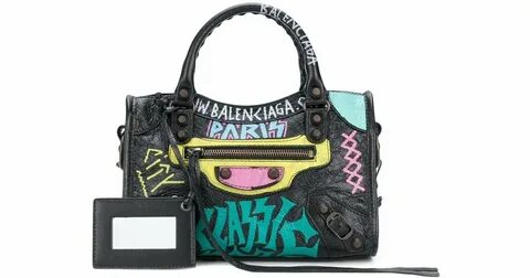 Balenciaga graffiti