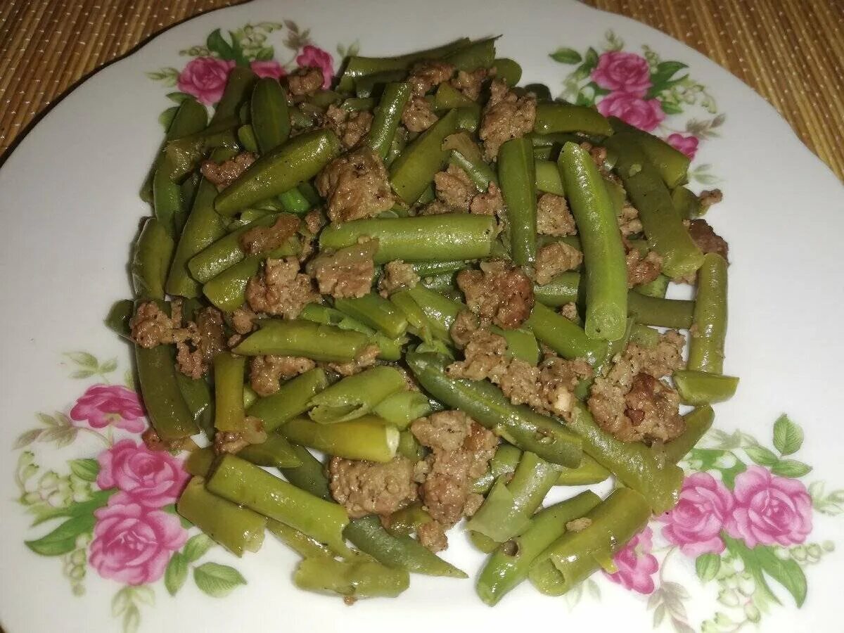 Фарш с фасолью стручковой. Фасоль зеленая стручковая. блюда со стручковой фасолью. блюда из зелёной фасоли стручковой. говядина со стручковой фасолью.