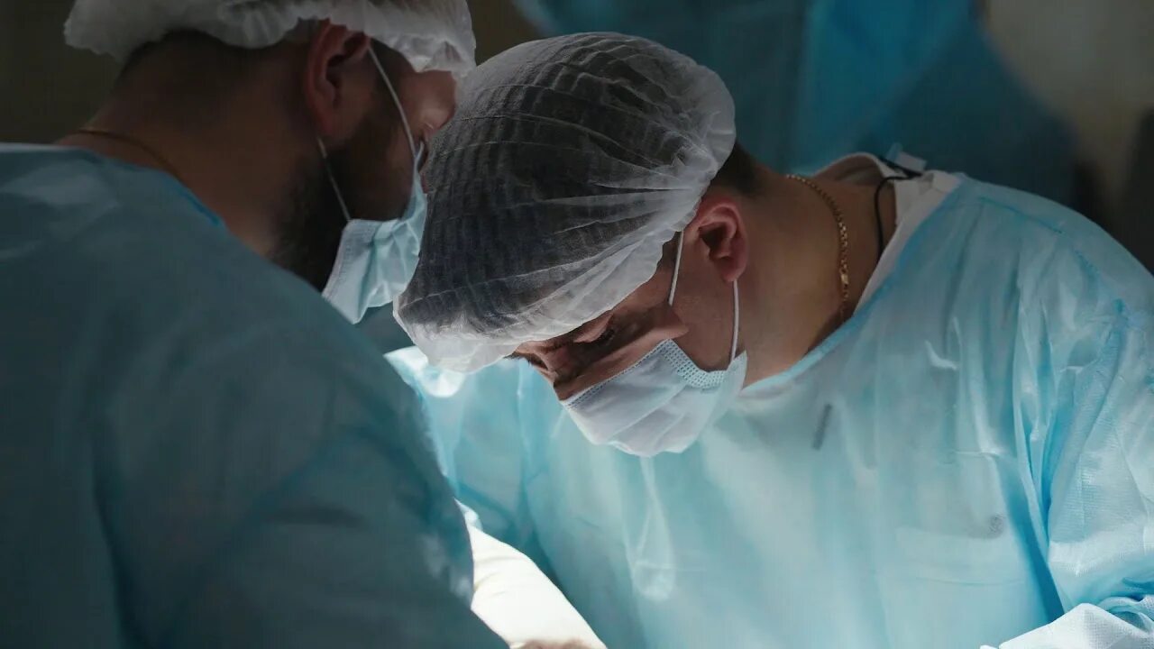 Микроинвазивная хирургия грыжа позвоночника. Операция по вырезанию грыж. Грыжа лазерная операция