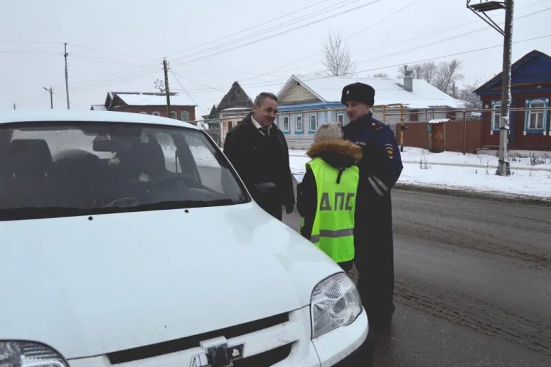 Гибдд в дзержинском. Инспектор ГАИ Дзержинск. ДПС Сергач. ГАИ Сергач. Сотрудники ГИБДД Сергач.