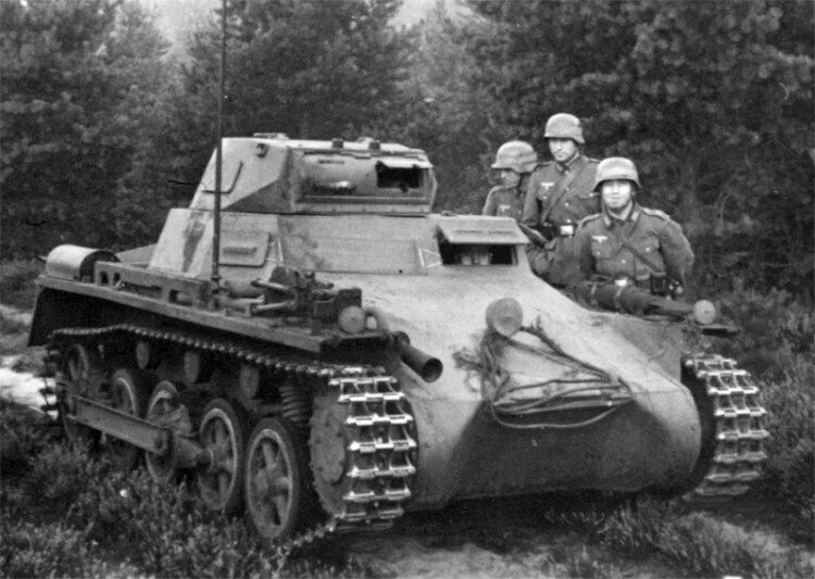 Танк PZ 1. Танки вермахта pz1. Немецкие танки второй мировой 1941г. Танк pz1 второй мировой войны. Видео немецких танков