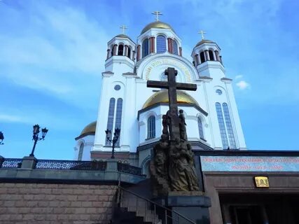 Церковь памятники