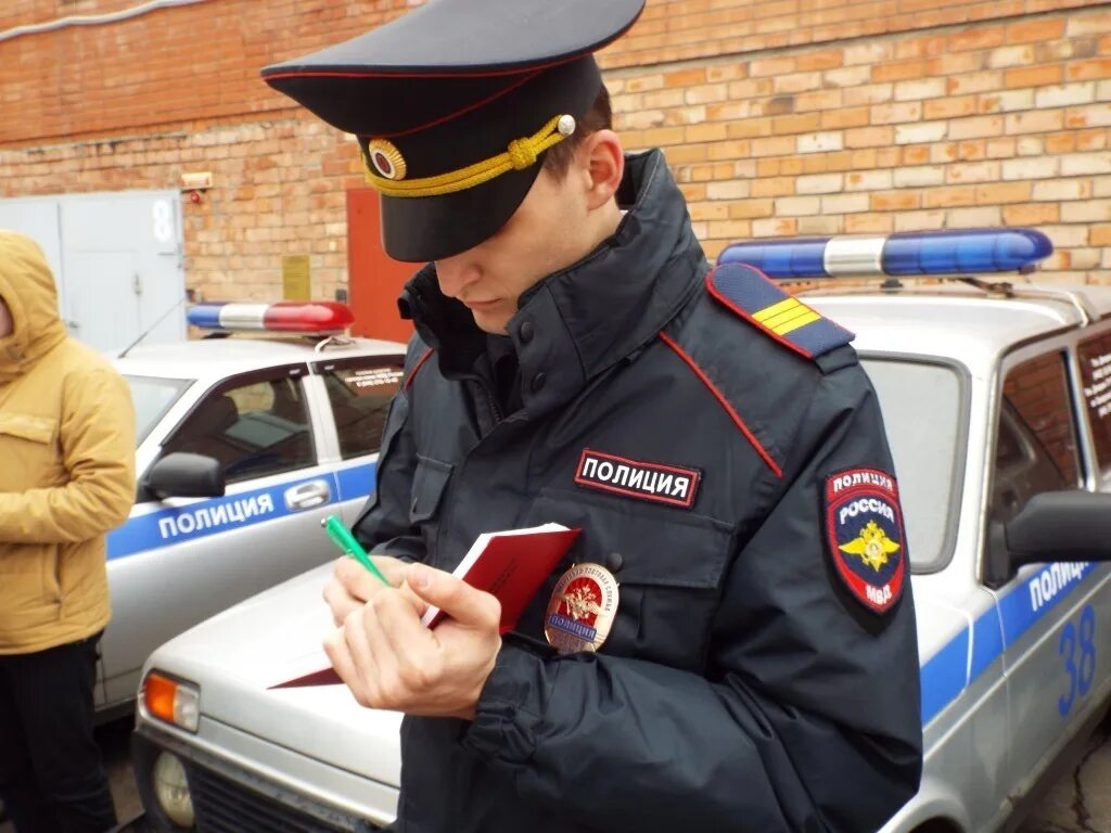 Полиция. Полицейские Самара. Опрос полиции. Полиция опрашивает. Чем занимается полицейский