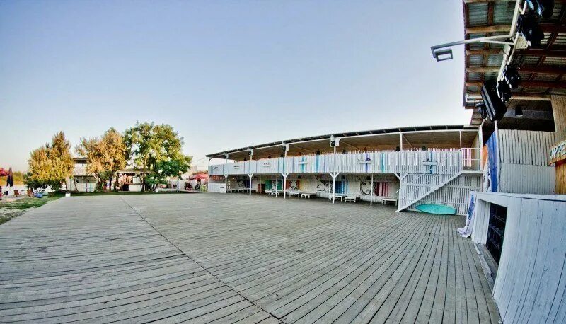 Каррера ул пескова 17 7 фото. Пляж каррера ростов на дону. каррера западный ростов. каррера бич. пляж каррера на западном в ростове на дону.