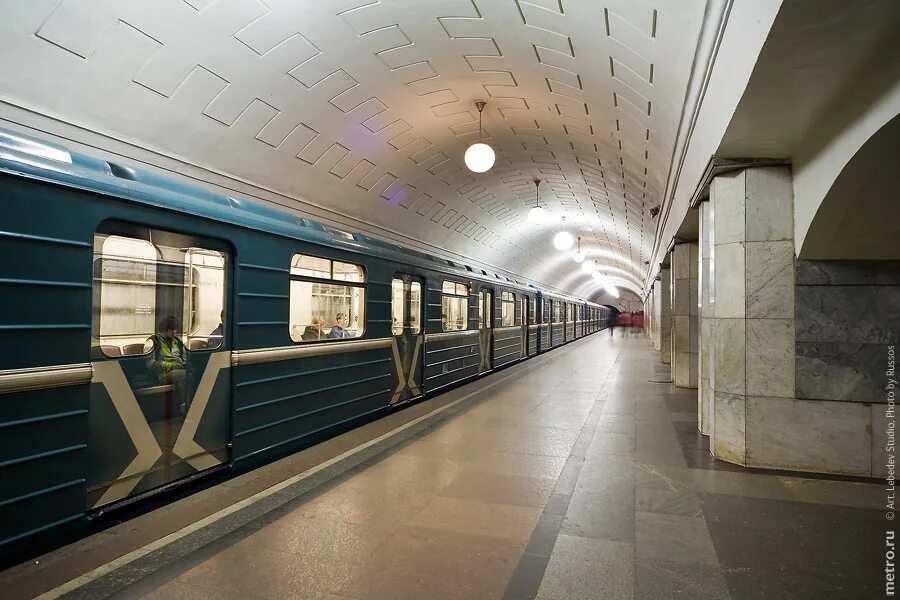 Московский метрополитен станция Театральная. Театральная (станция метро, Киев). Театральная (станция метро, Москва). Станция Охотный ряд Сокольнической линии. Театральная 1 метро