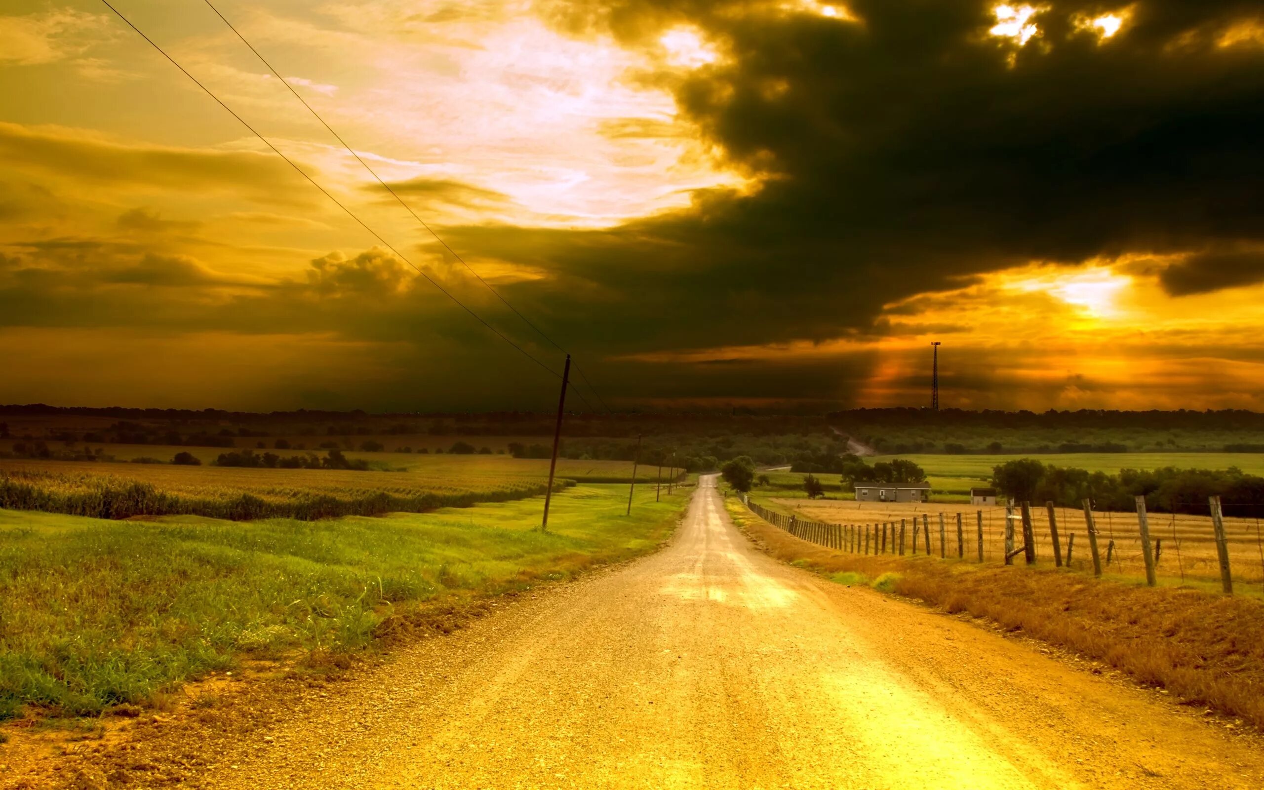 Дорога закат. Летняя дорога. Проселочная дорога. Солнце на дороге.