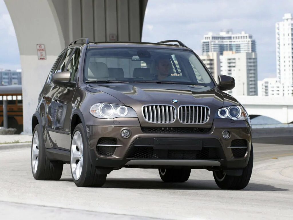 Купить бмв х5 3.0 дизель. BMW x5 2011. BMW x5 2010. BMW x5 e70 Рестайлинг. BMW x5m 2010.