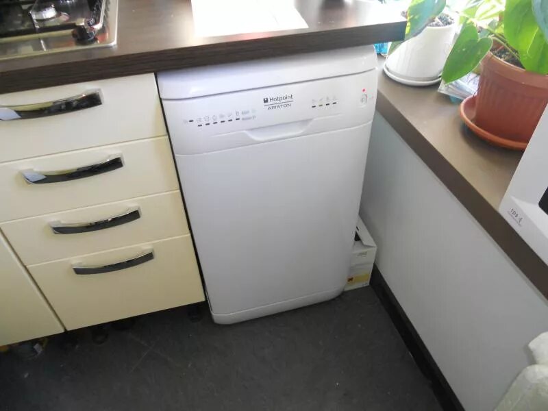 Стиральная машинка 45 см. Посудомойка отдельностоящая 45. Посудомоечная машина Siemens 45 см отдельностоящая под столешницу. Посудомойка AA_Beko_45e5 встраиваемая. Посудомоечная машина 45 см отдельностоящая под столешницу.