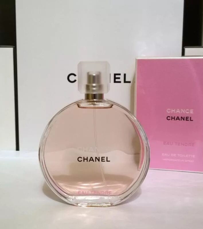 Духи Chanel chance. Духи Шанель шанс розовые. Туалетная вода Шанель шанс розовая. Парфюм женский Шанель шанс розовый.