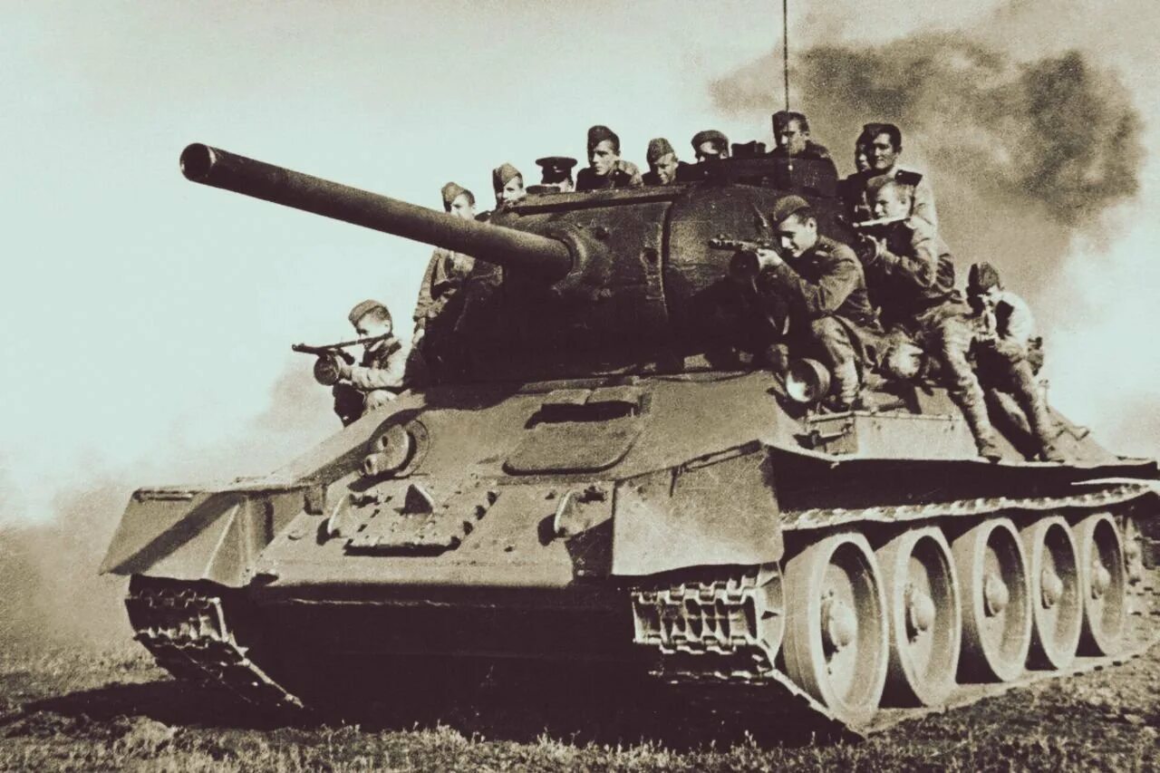 Лучший танк в великую отечественную войну. Т-34 курская битва. танк т 34 вов. танк т34.