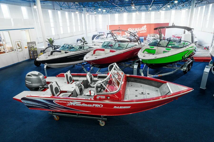 Катер мумба. Название катера. Название для катера оригинальное. Катер mojo. Прогулочный катер название.