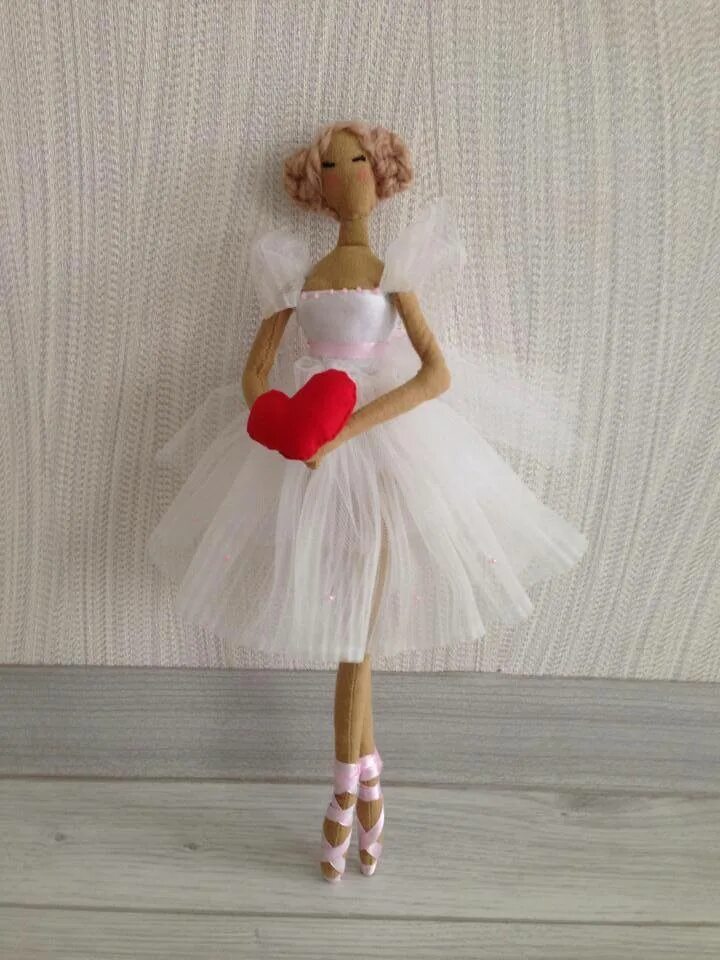 Поделка балерина из бумаги и салфеток. Балерина снежинка. Балерина из ткани. Мастер класс балерина. Балерина мастер класс.