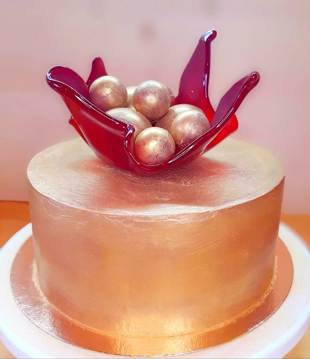 Украшения из изомальта для торта. Корона из изомальта для торта. Как сделать вазу из изомальта. Как сделать вазу из изомальта. Декор с изомальтом.