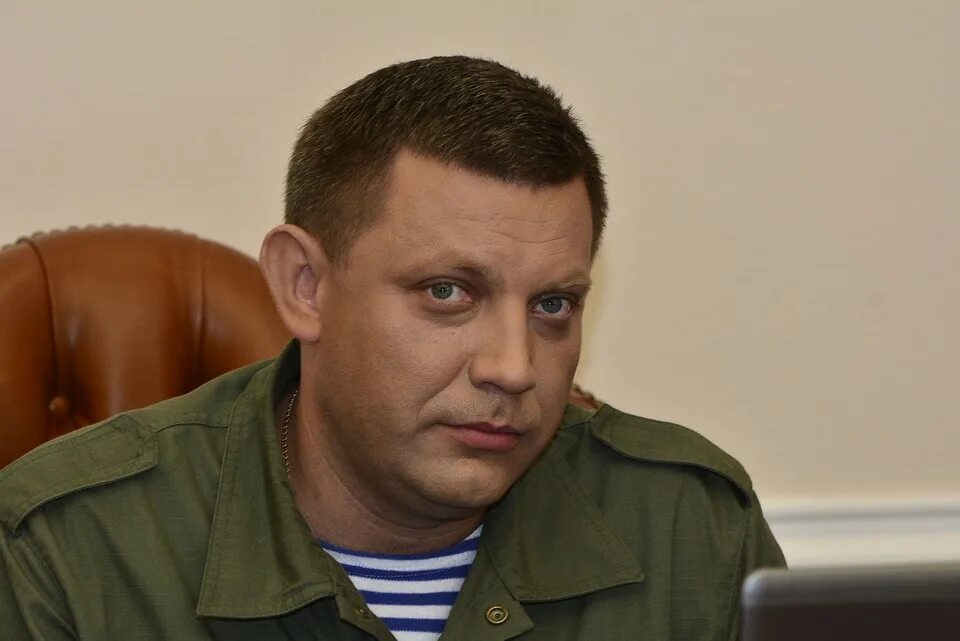 Захаров донецк захарченко. Захарченко александр владимирович. Батя донбасс захарченко. Наталья захарченко донецк. Каскадер захарченко биография.