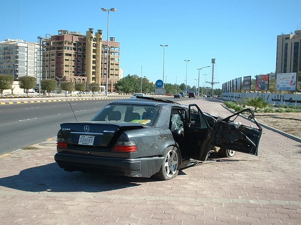Тяжелая жизнь старых мерседесов. С 1 сентября первокласснику. Благоустройство въезда в городах. Благоустройство дороги. 1997.