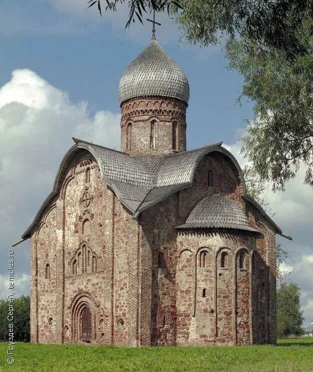 Зодчество 13 14 век. Церковь Великий Новгород 13 век.