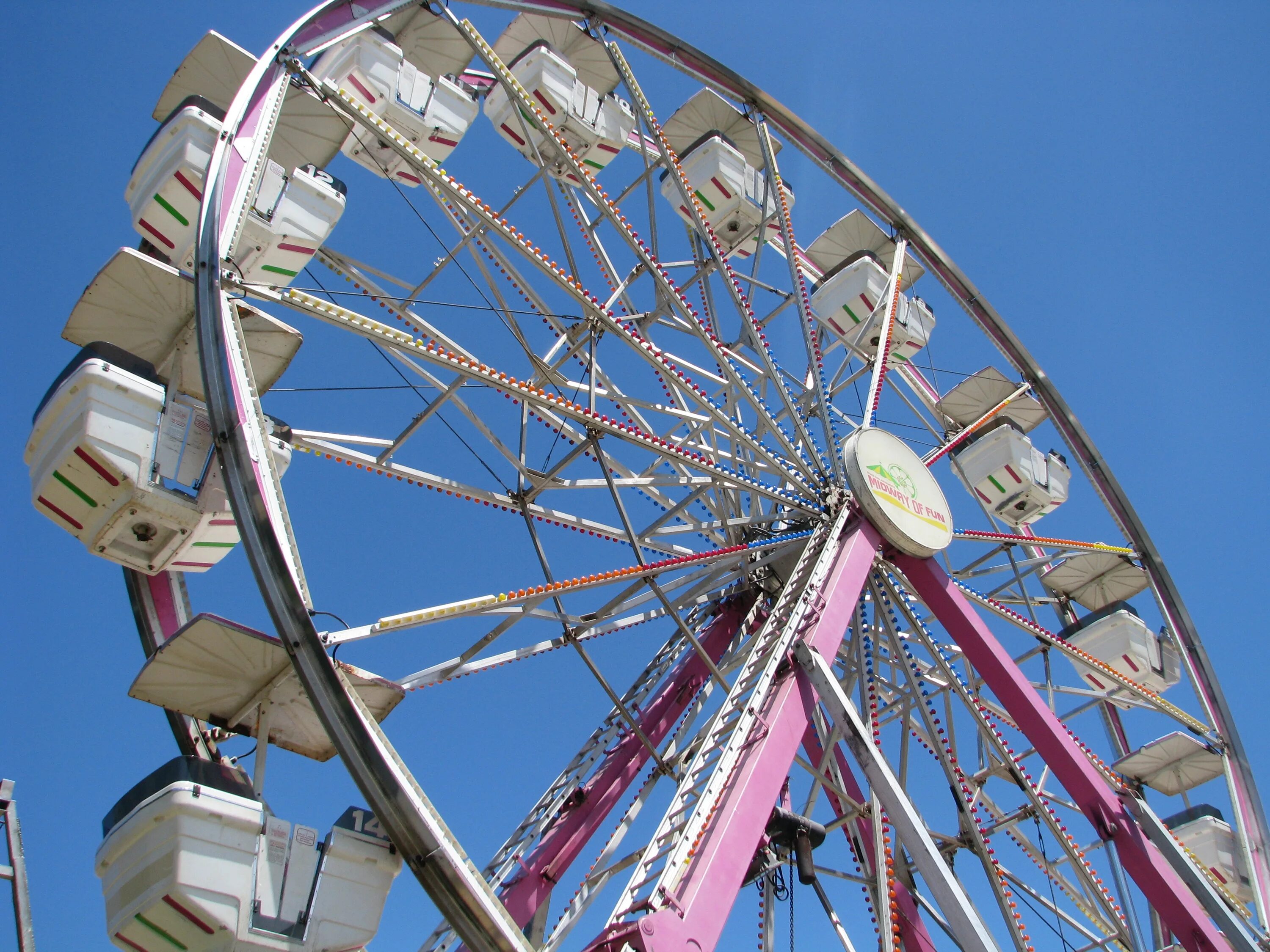 Самара колесо обозрения высота парк гагарина. Парк горького харьков колесо обозрения. Большое колесо обозрения измайловский парк. Колесо обозрения на вднх 2023. Индианаполис колесо обозрения.