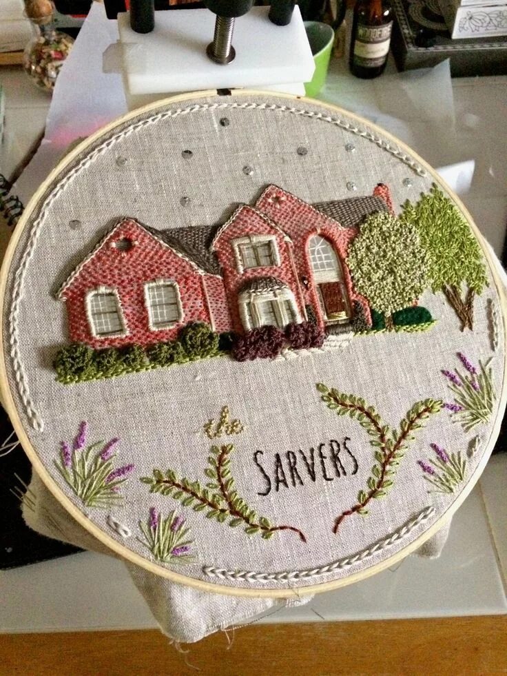 Вышивка broderie stitch. Необычная вышивка. Домик вышитый гладью. Современная вышивка. Вышивка интересны.