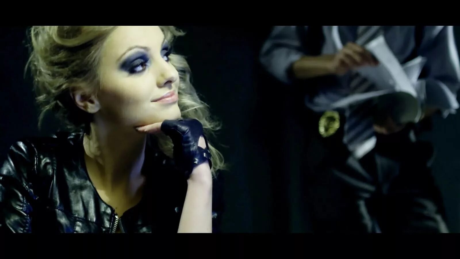 Alexandra stan mr. Alexandra stan mr. saxobeat. aleksandra stan mr saxobeat.
