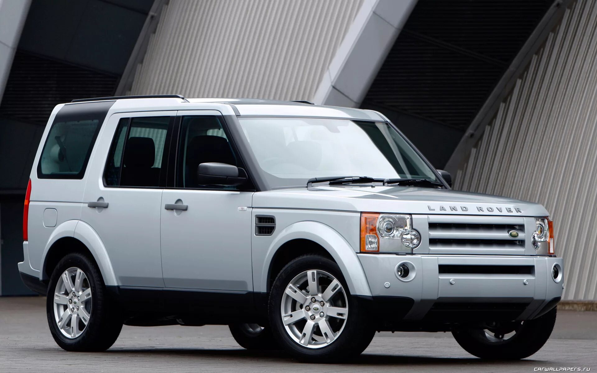 Дискавери самые. Land Rover Discovery 3. Ленд Ровер Дискавери 2009. Ленд Ровер Дискавери 2009г. Land Rover lr3/Discovery 3.