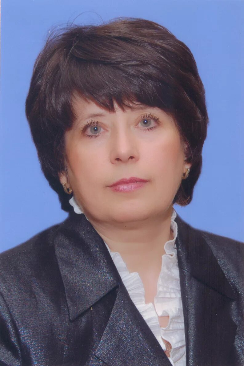 махова ольга владимировна. учитель биологии фото. директор школы 2036 иренкова. новый директор школы 1415. лариса малышева.